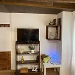 アパート Domus Alfileritos トレド