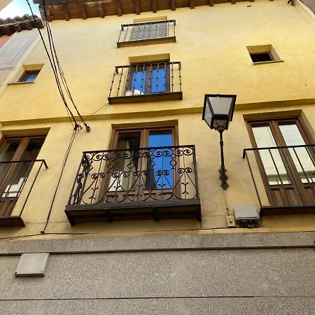 Apartamento Domus Alfileritos Toledo