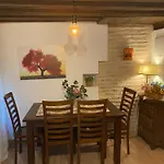 Domus Alfileritos Apartment