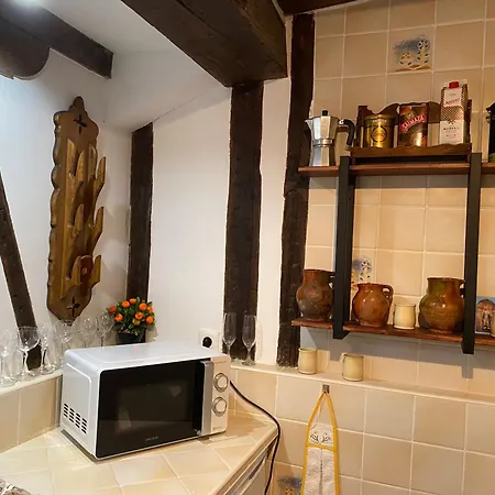 Domus Alfileritos 아파트 톨레도