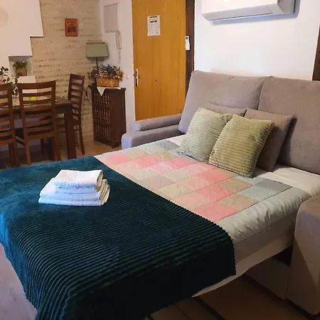 Domus Alfileritos 托萊多